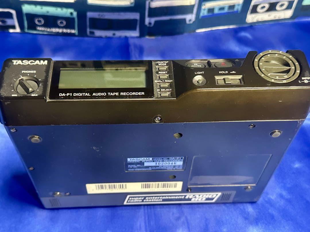 TASCAM プロ用ポータブルDATの名機　DA-P1 本体＋電源アダプター