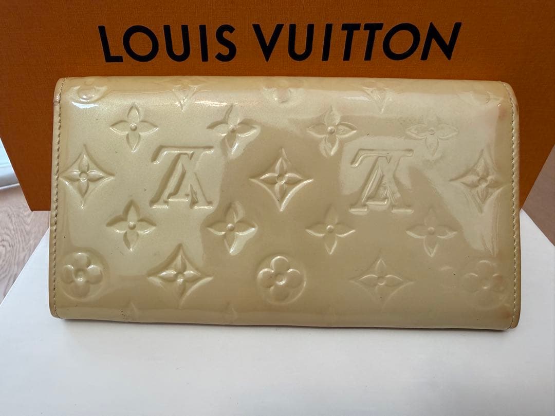 LOUIS VUITTON ルイヴィトン 長財布 ヴェルニ ポルトフォイユサラ