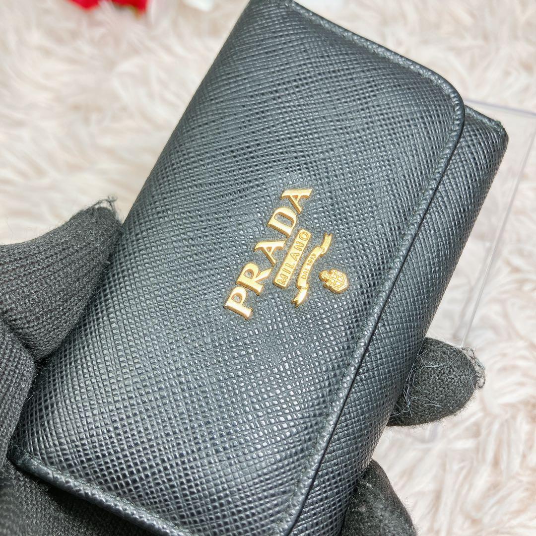 極美品 PRADA 6連 キーケース サフィアーノ ブラック 即日発送 ゴールド