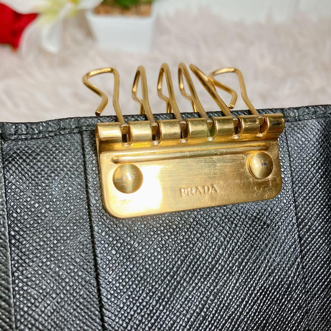 極美品 PRADA 6連 キーケース サフィアーノ ブラック 即日発送 ゴールド