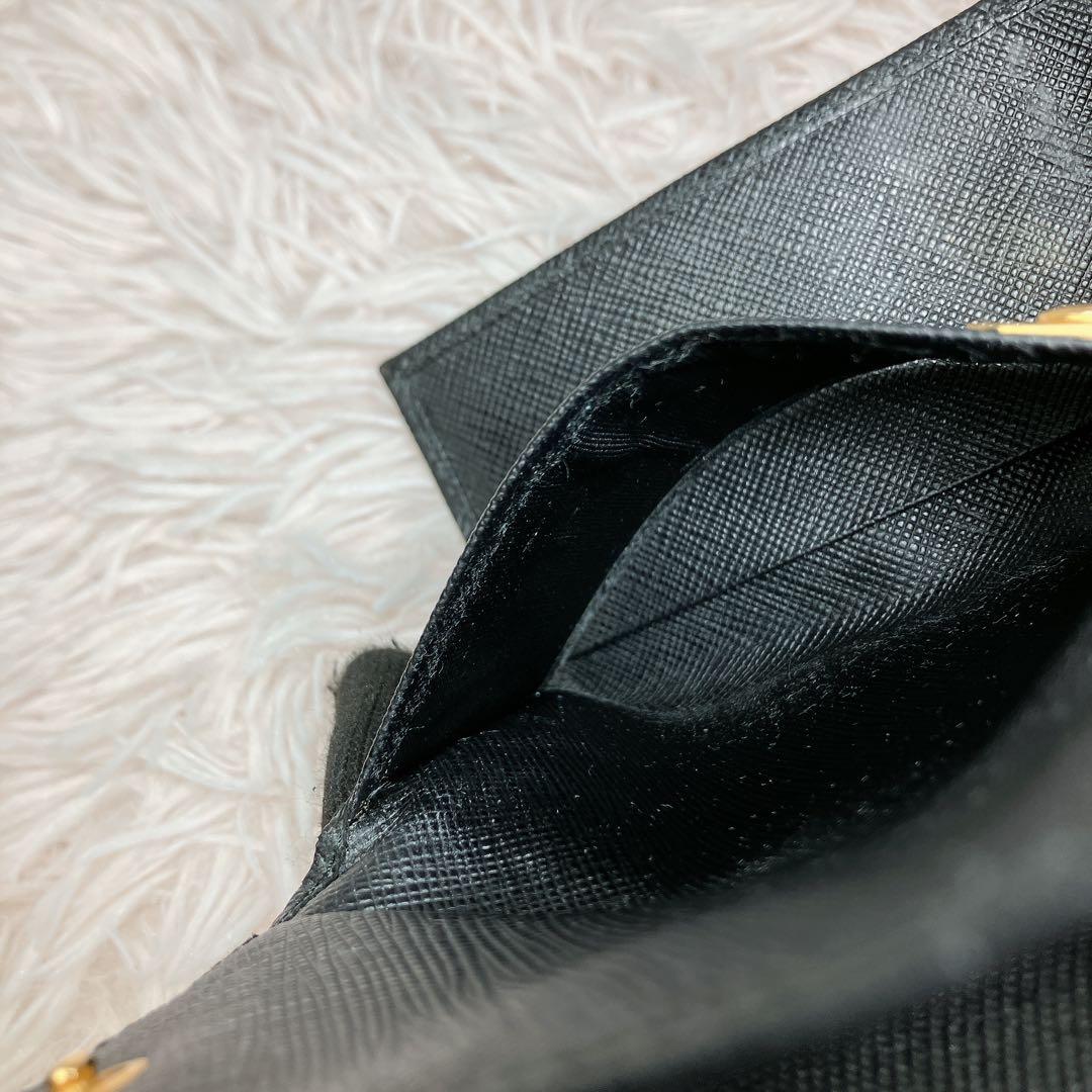 極美品 PRADA 6連 キーケース サフィアーノ ブラック 即日発送 ゴールド