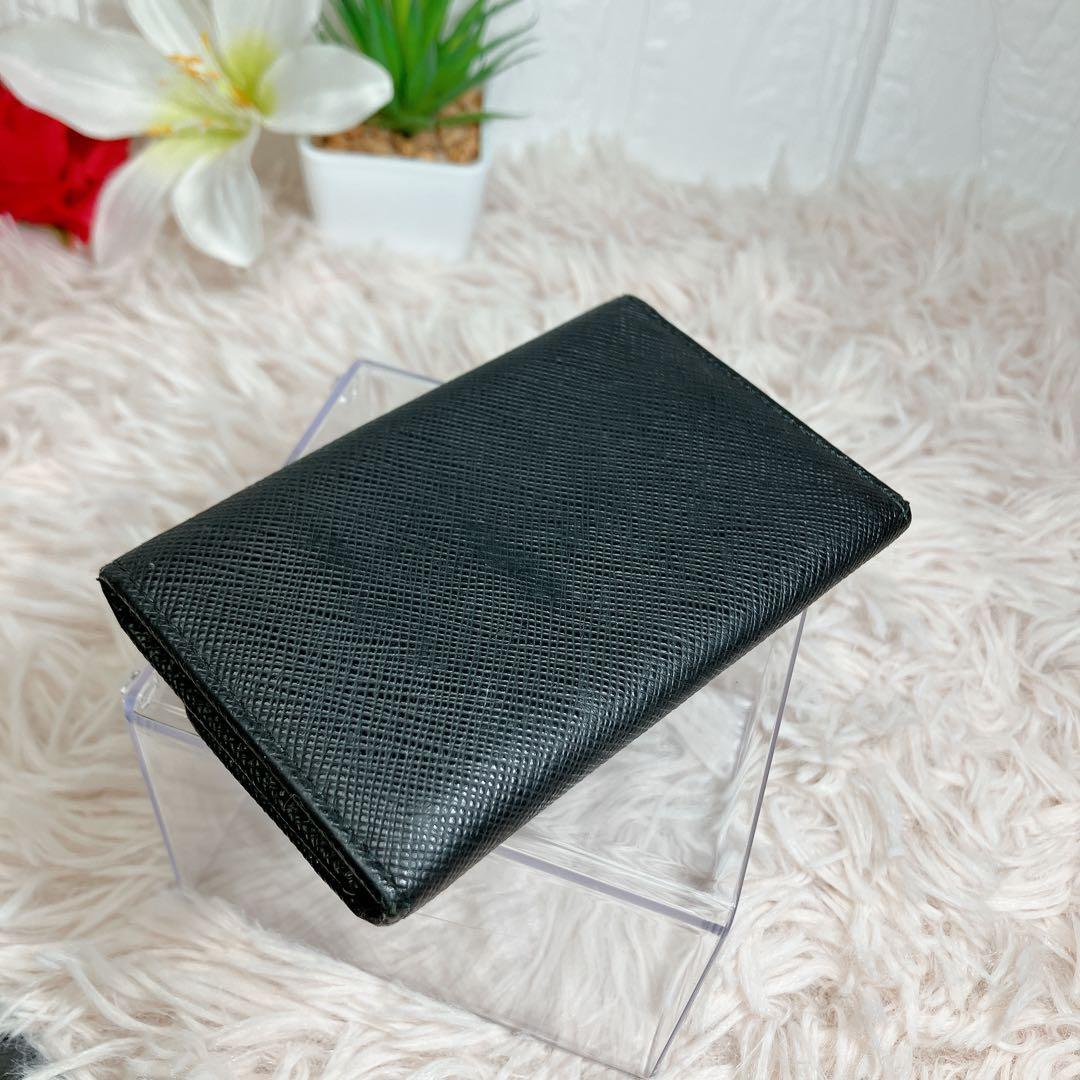 極美品 PRADA 6連 キーケース サフィアーノ ブラック 即日発送 ゴールド