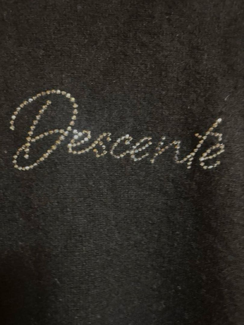 専用購入不可　DESCENTE LUXE 黒 カシミア　タートルネック セーター