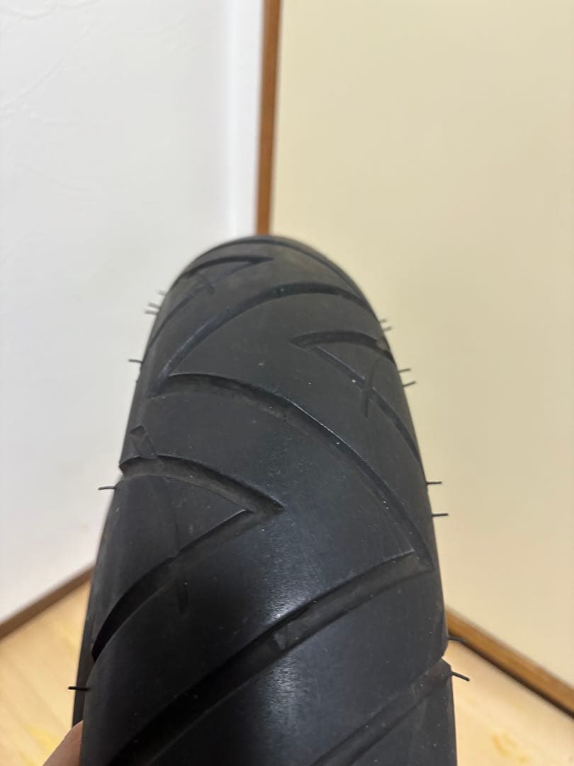 バーグマン200 CH41A プロントタイヤ ホイール アクスルシャフト