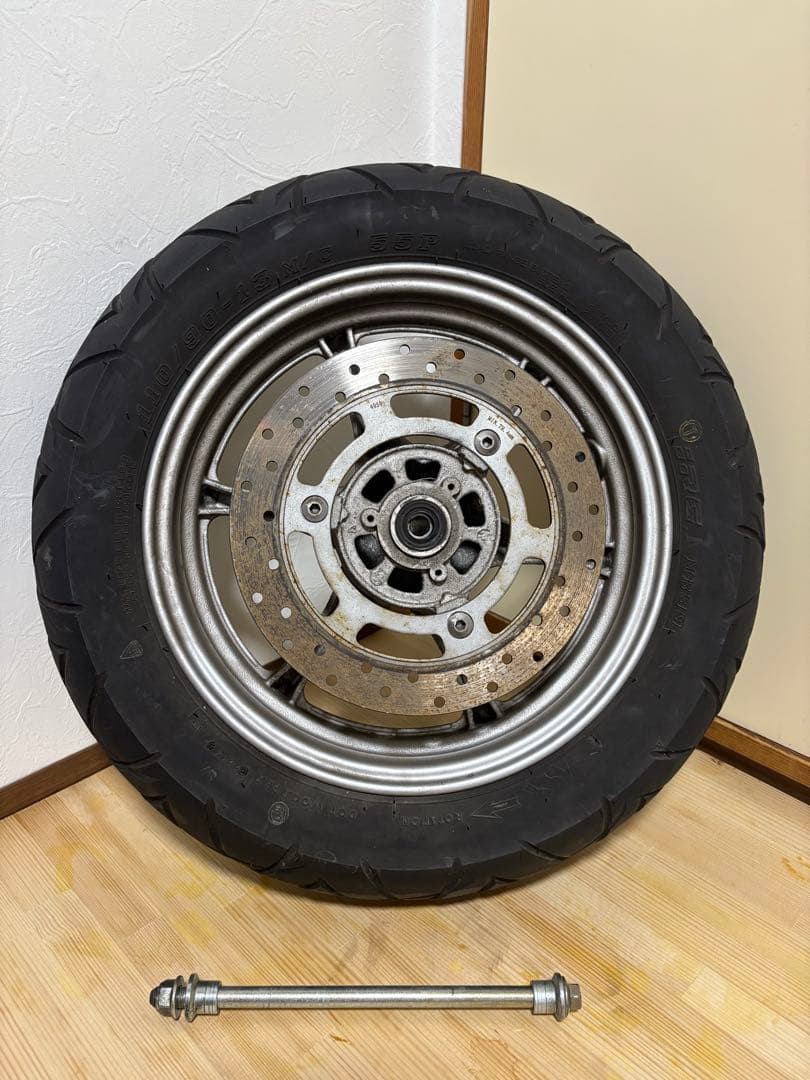 バーグマン200 CH41A プロントタイヤ ホイール アクスルシャフト