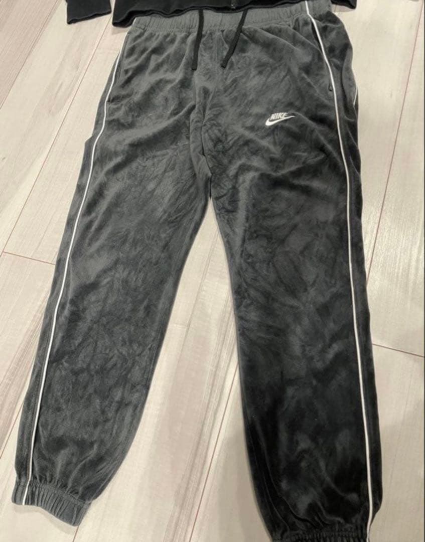 NIKEベロアセットアップ