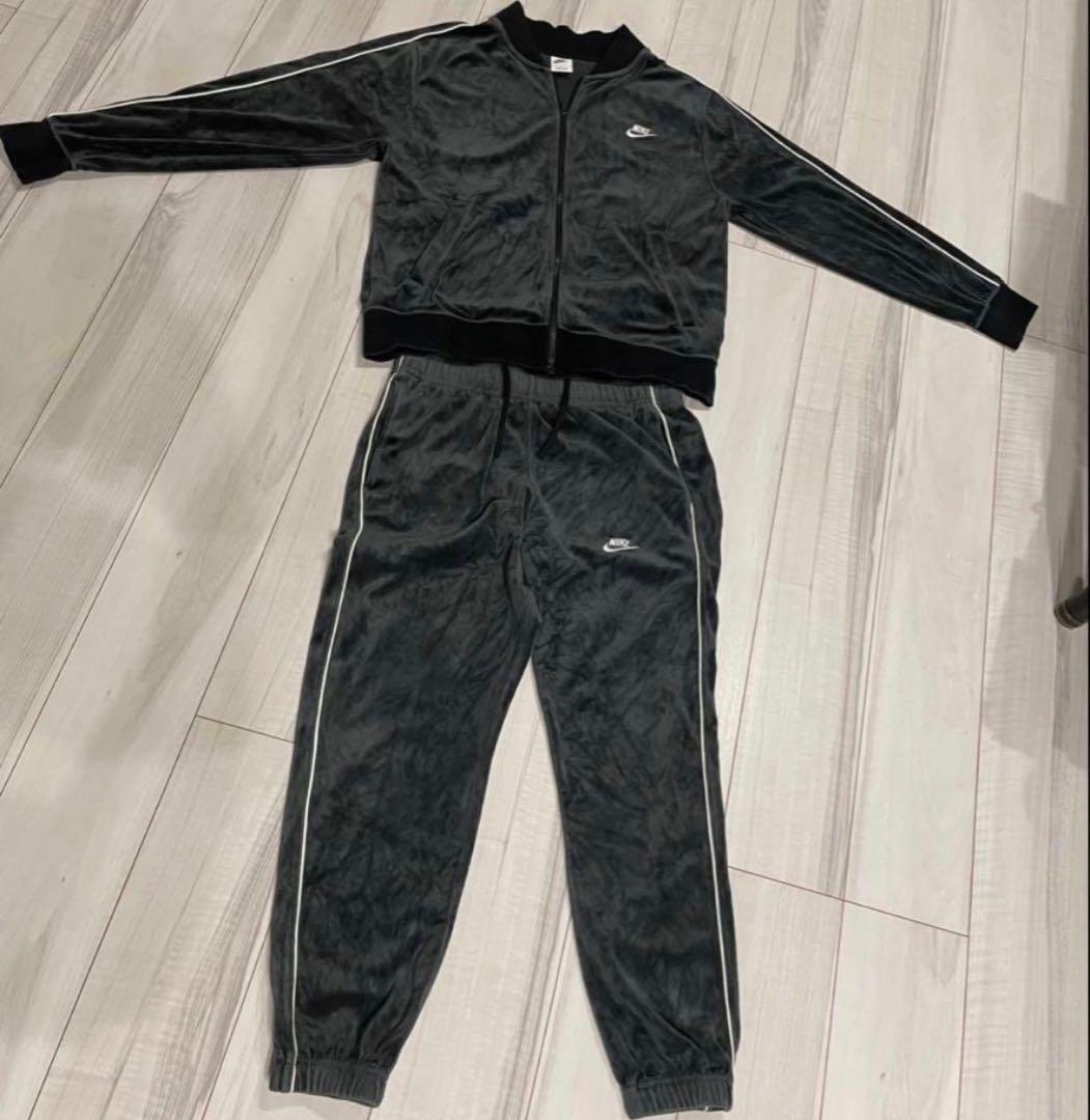 NIKEベロアセットアップ