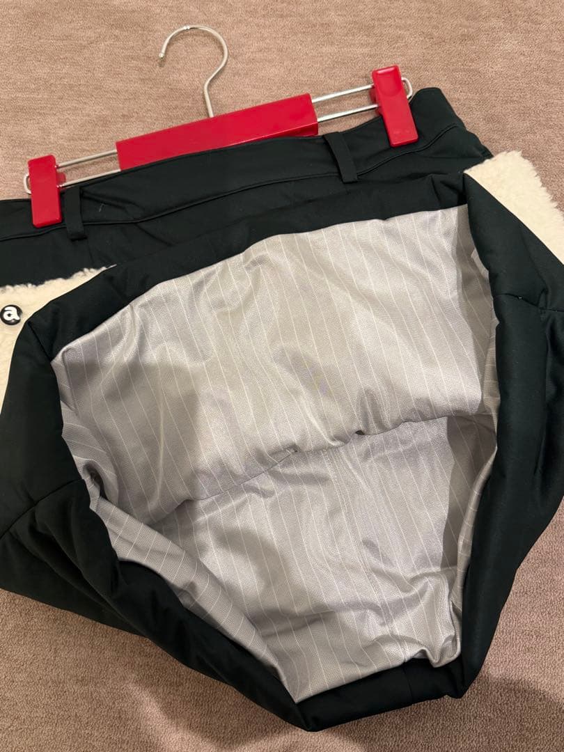 ブラックキルティングスカート フリースポケット付き