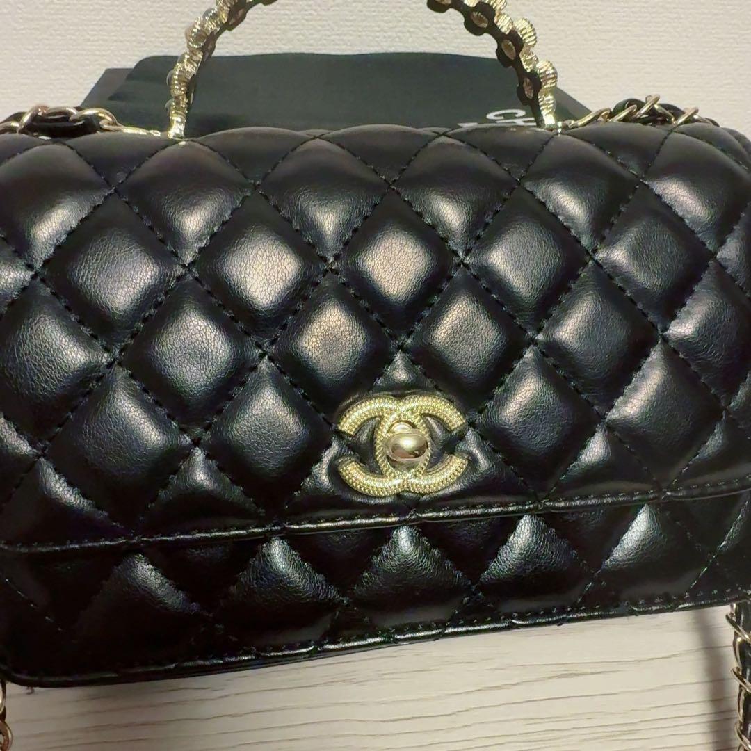 CHANEL ショルダーバッグ ノベルティ ハンドル