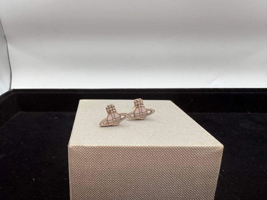 ヴィヴィアンウエストウッド ピアス イエローゴールド×ライトピンク