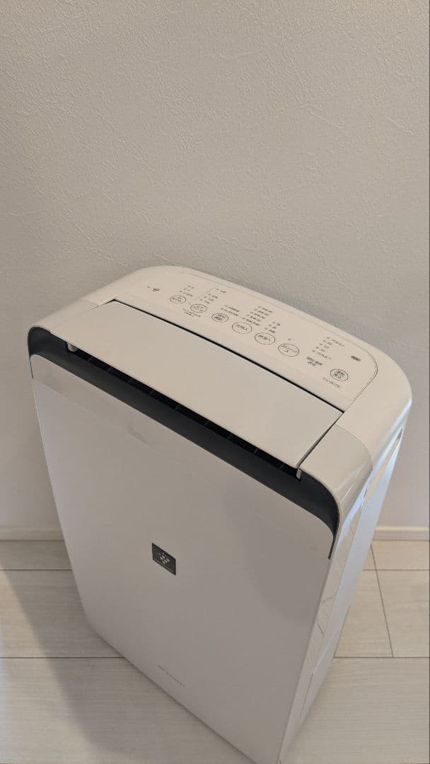 【中古】衣類乾燥除湿器 SHARP CV-R120-W 2025年製