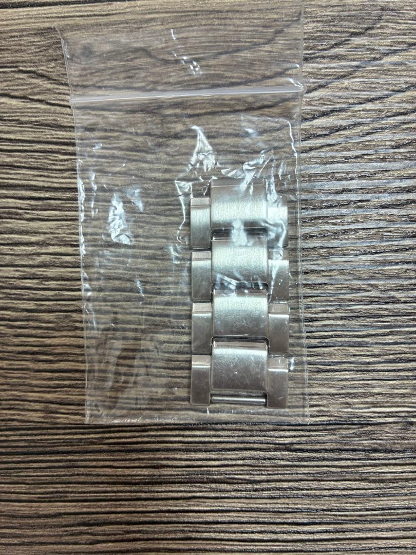 時計 G-SHOCK GST-B100