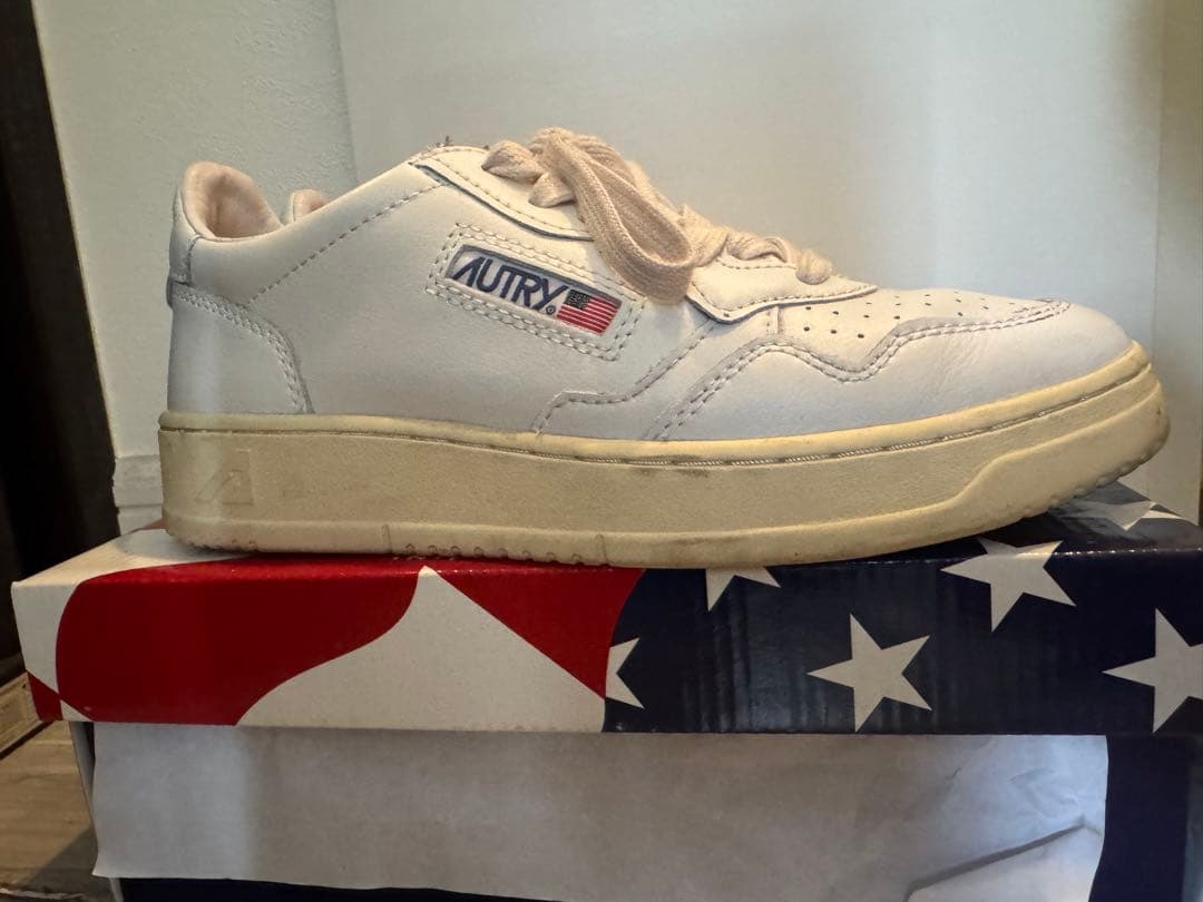 オートリー　ゴートレザー　スニーカー　メダリスト　白　ホワイト 38