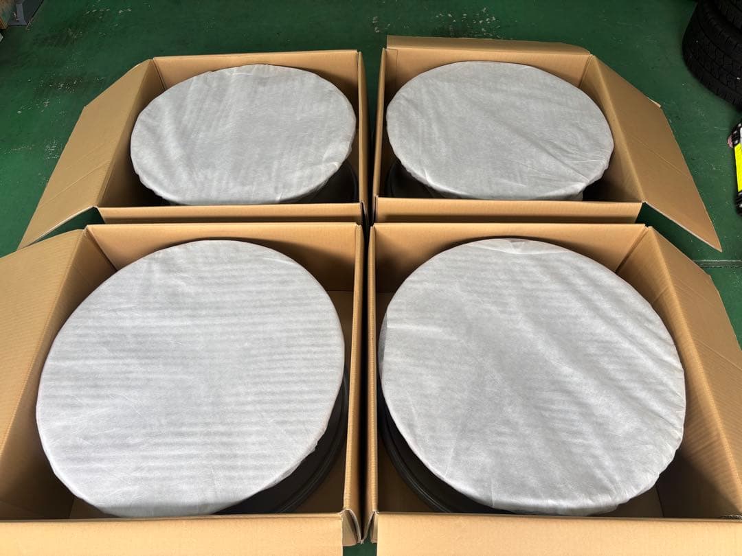 トヨタクラウン純正アルミホイール4本セット新車外し‼️