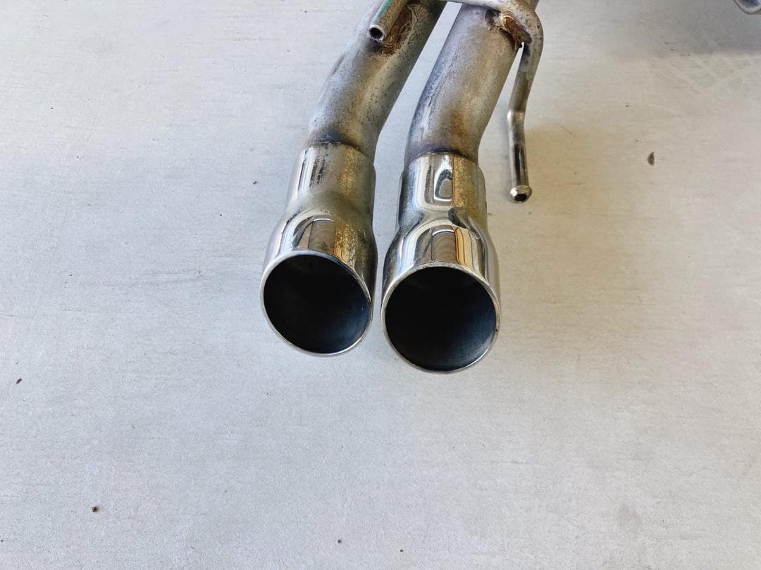 アルバルト595用　リアマフラー［純正品／中古品］