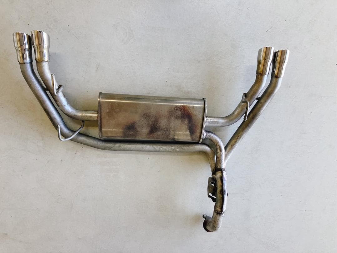 アルバルト595用　リアマフラー［純正品／中古品］