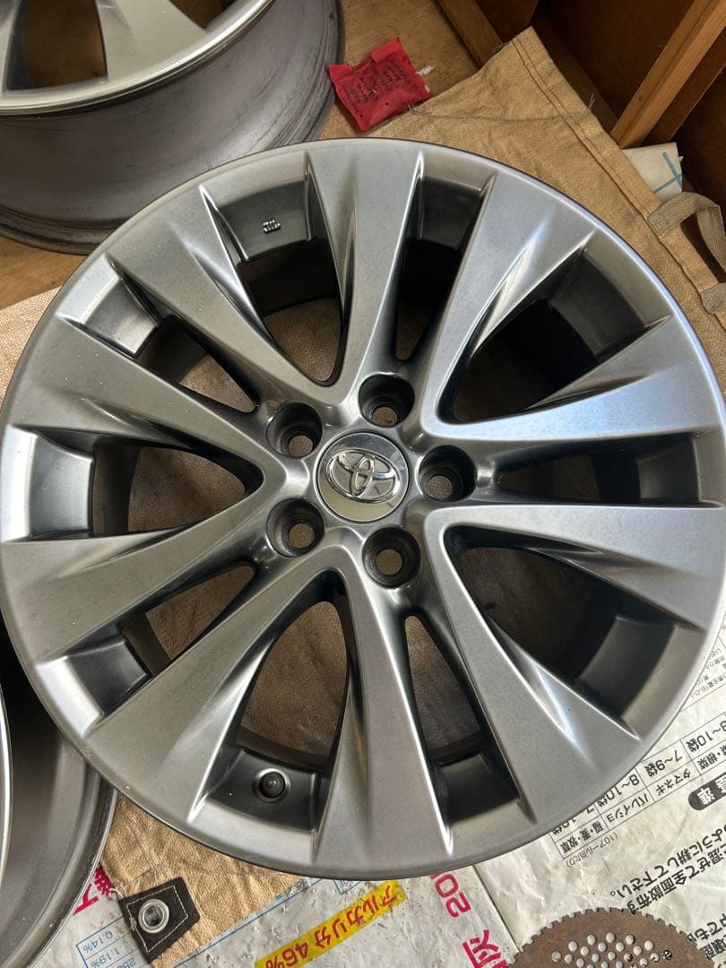 トヨタ 18インチ アルミホイール ハイグロス色