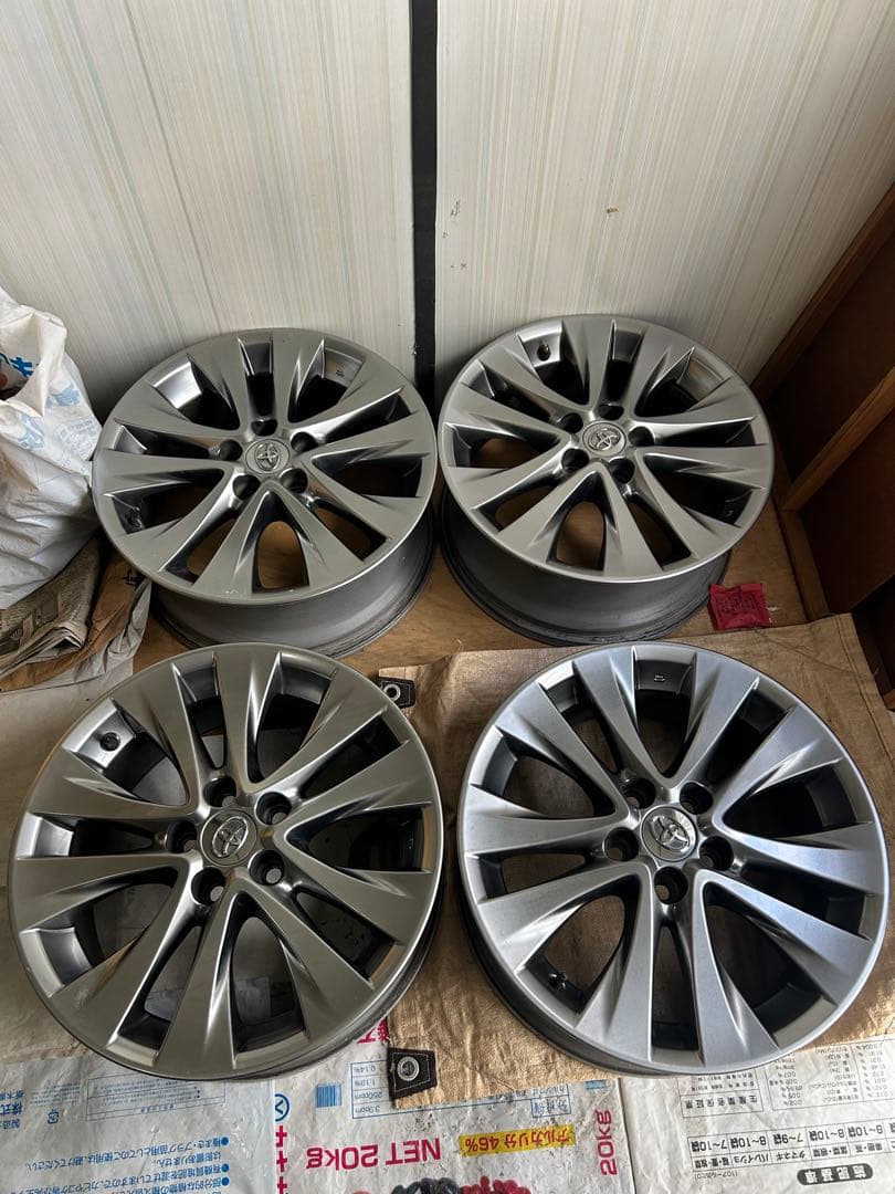 トヨタ 18インチ アルミホイール ハイグロス色