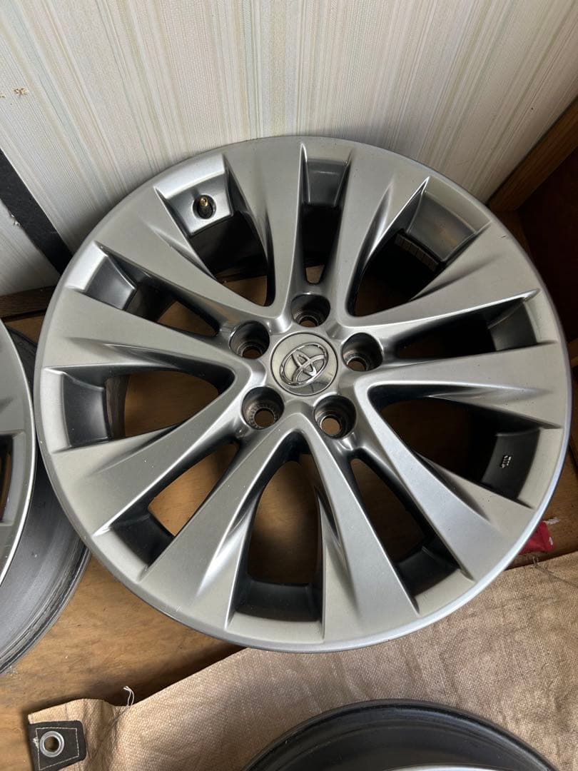 トヨタ 18インチ アルミホイール ハイグロス色