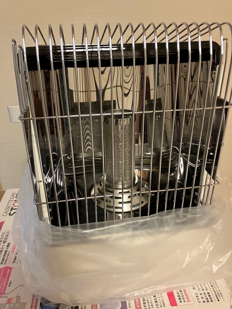 岩谷 Iwatani カセットガスストーブ デカ暖　未使用　CB-STV-DKD