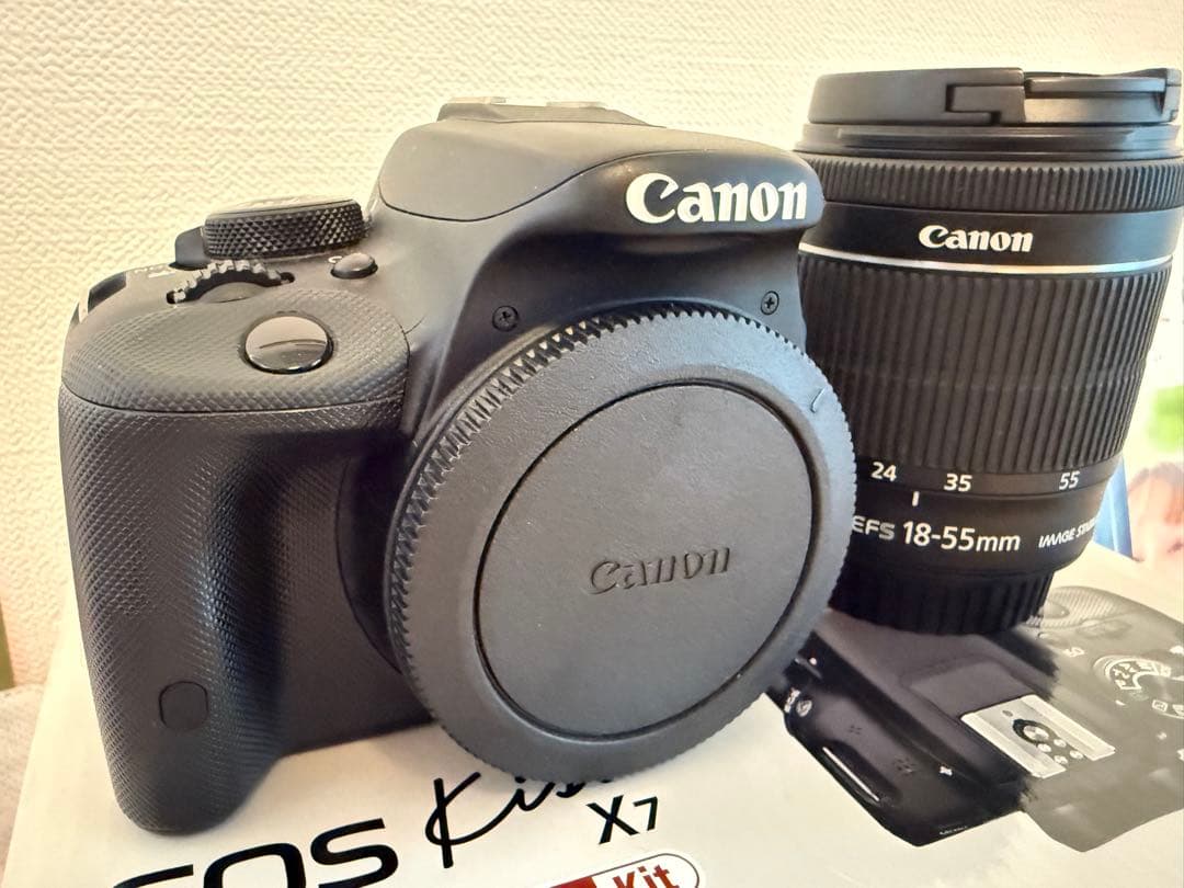 Canon EOS Kiss X7デジタル一眼レフ　キャノン　レンズキット