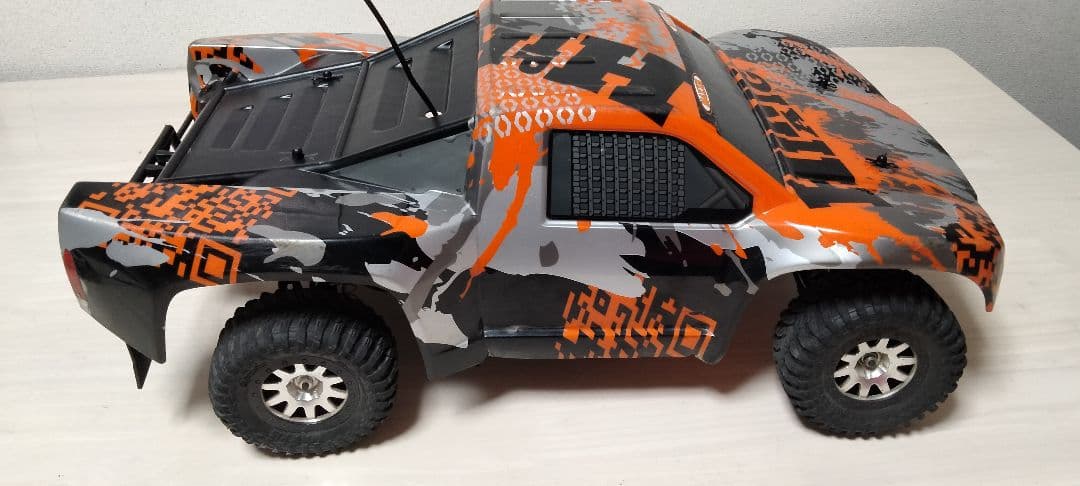 HPI Blitz – 高性能電動RCカー HPI ブリッツ