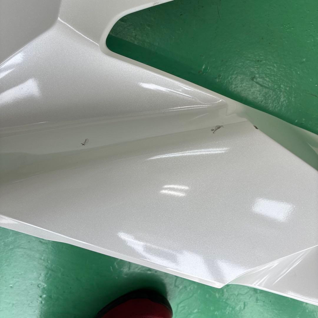 ホンダpcx125左フロントサイドカバー