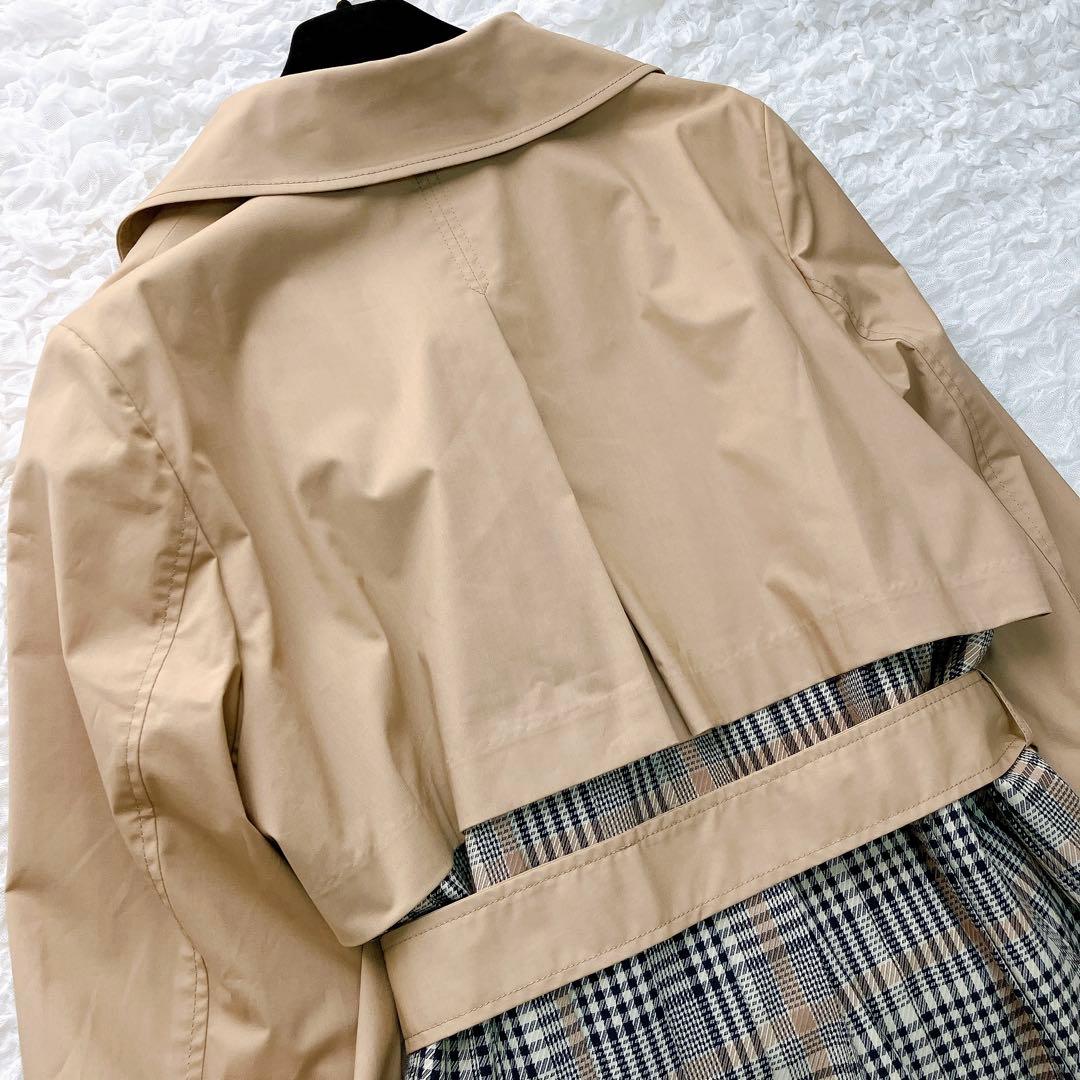 ローズティアラ　新品　バックプリーツ　トレンチコート　大きいサイズ　46