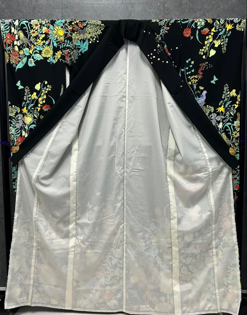 着物　振袖　Tsumori Chisato 黒地 鳥　リス　花 ポリエステル