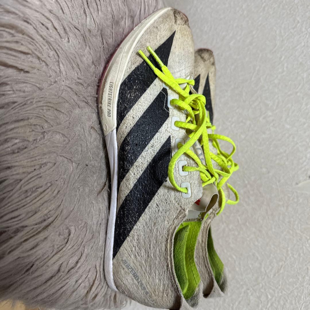 スパイク・シューズ ホワイト/ブラック/イエロー アディゼロprimeSP3