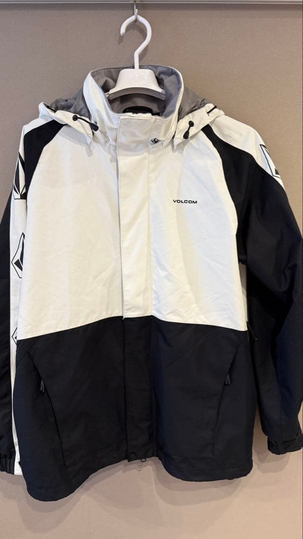 VOLCOM TEAM JACKET Lサイズ ホワイト/ブラック
