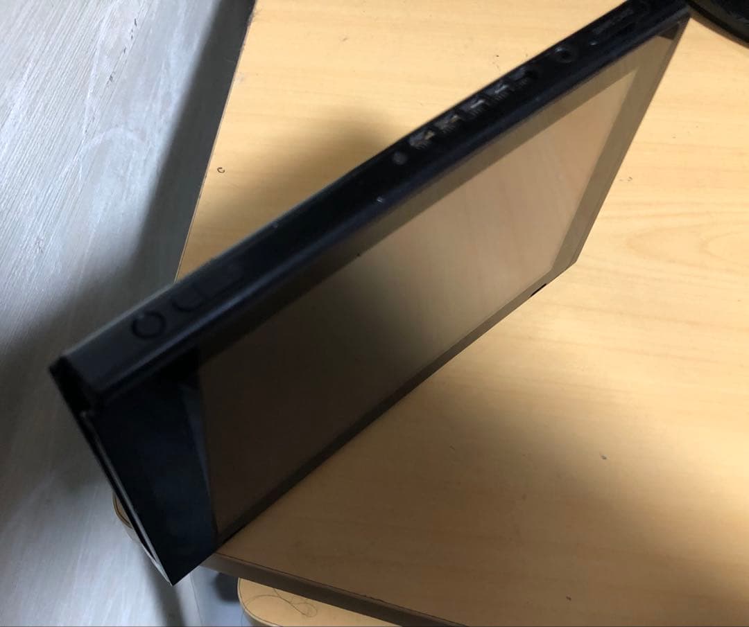 (テツ)Nintendo Switch 本体 液晶に不具合あり