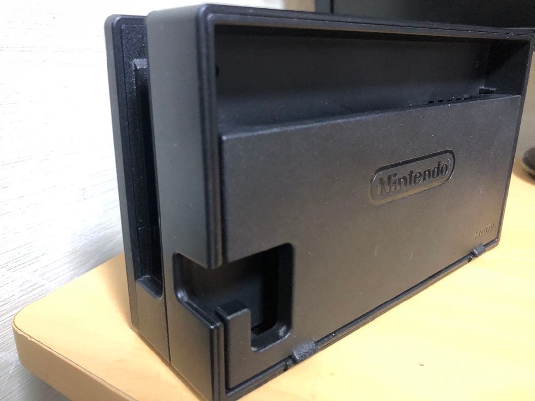 (テツ)Nintendo Switch 本体 液晶に不具合あり