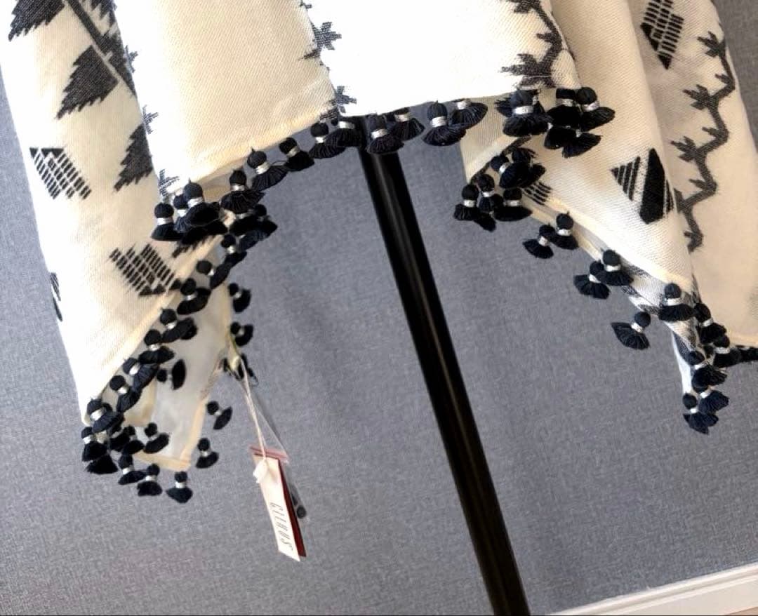 新品 CITRUS ネイティブ柄 ポンポンストール ウール100%定価