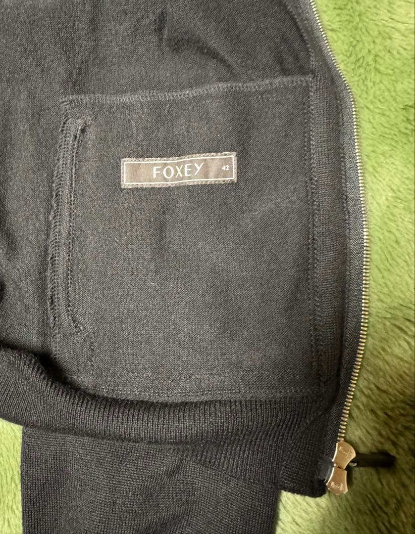 FOXEY ファー付きクロップドパーカー