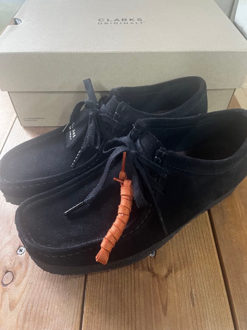 Clarks 黒 スエード レースアップシューズ