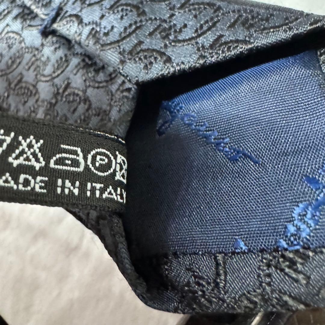 最高級 定価3万 サルヴァトーレフェラガモ ガンチーニ 総柄 ネクタイ ネイビー