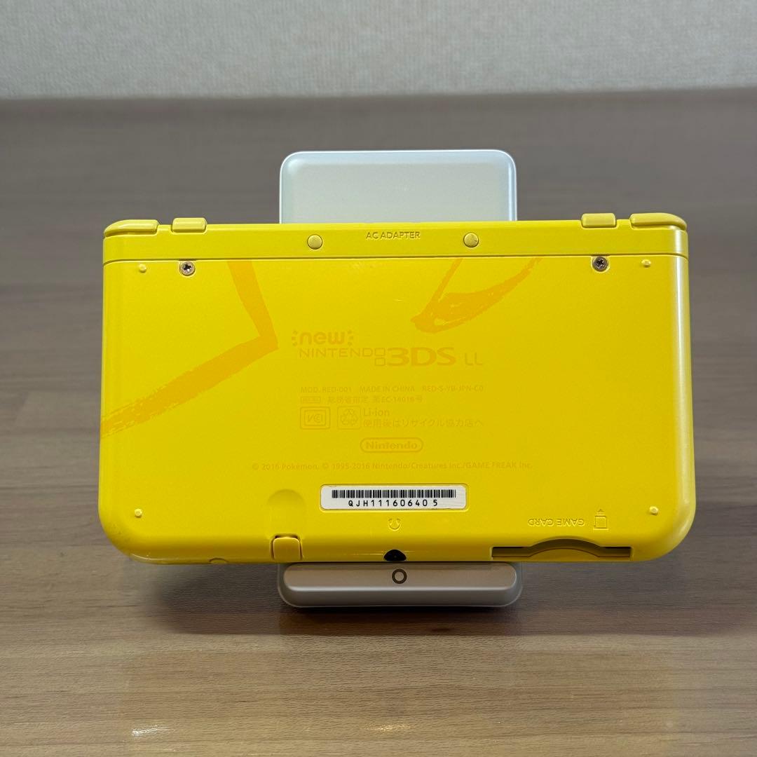 5-202 Newニンテンドー3DS LL ピカチュウ【イエロー】
