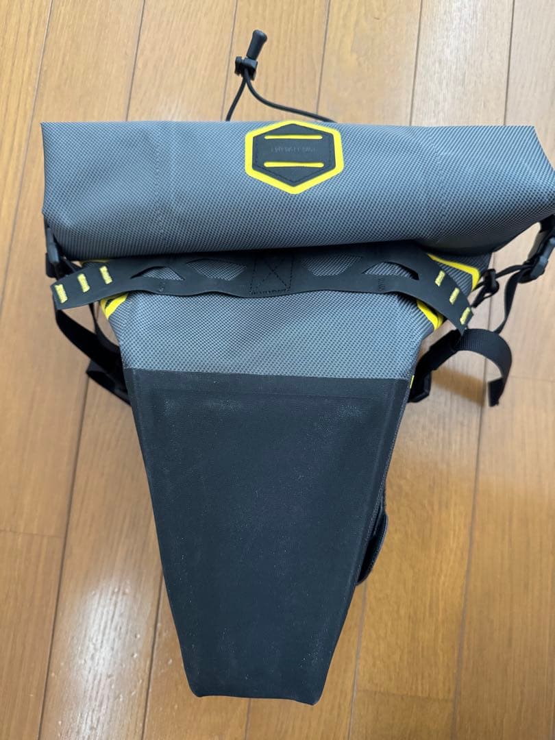 APIDURA 防水サドルバッグ　9ℓ