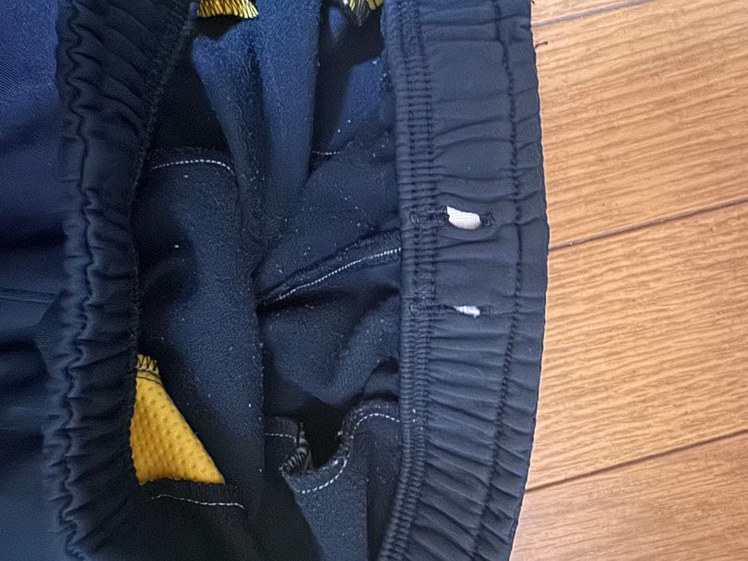 トナミ運輸 バドミントン 特注ハーフパンツ