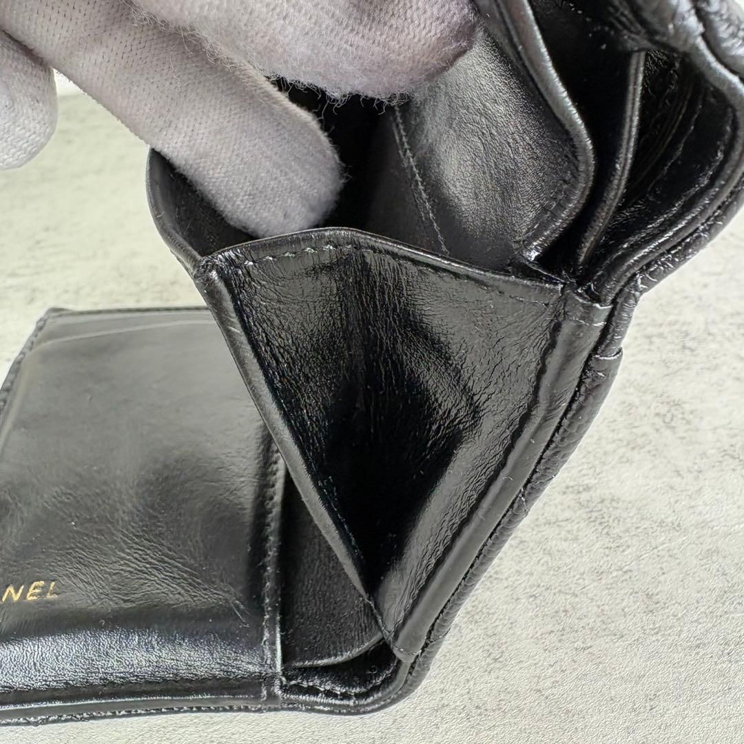 CHANEL シャネル　キャビアスキン　マトラッセ　三つ折り　財布　ケース