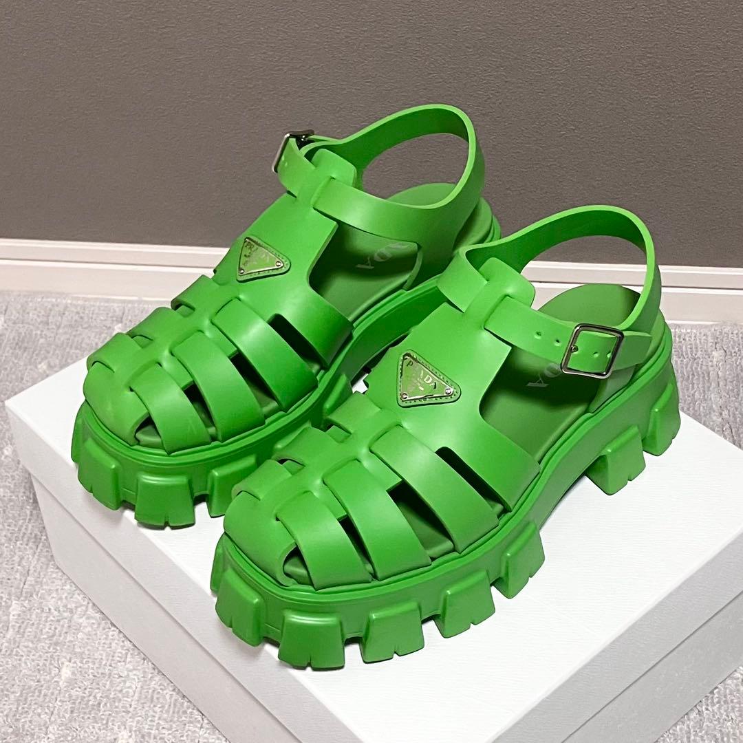 25SS！プラダ［モノリス］箱付き　サンダル　厚底　ラバー　メンズ　サイズ8