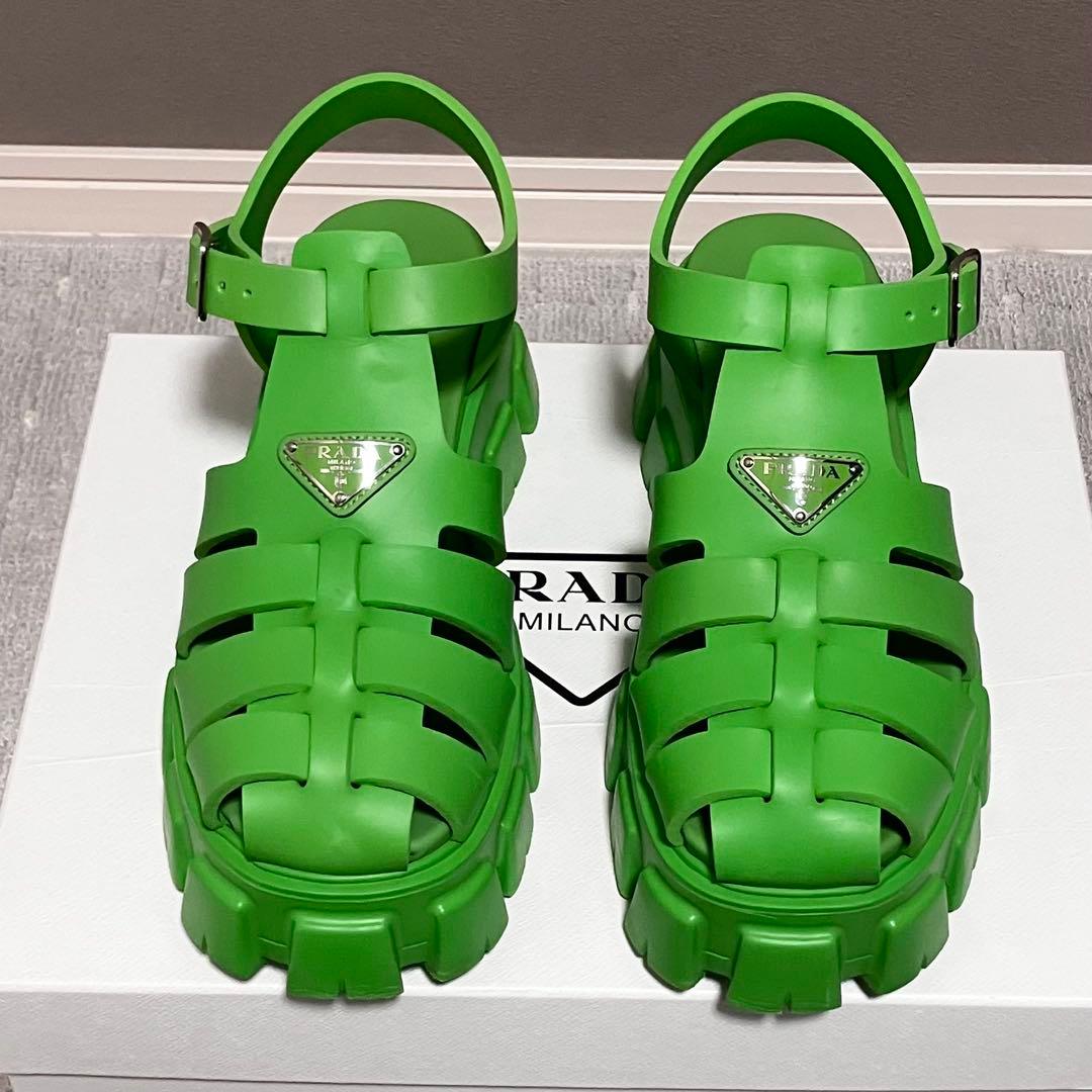 25SS！プラダ［モノリス］箱付き　サンダル　厚底　ラバー　メンズ　サイズ8