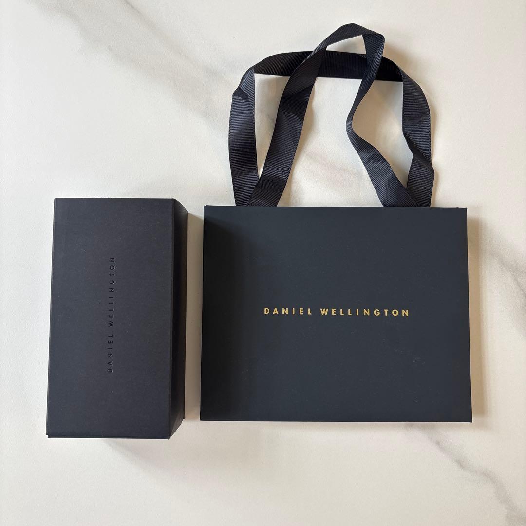 ダニエルウェリントン腕時計スクエア「Quadro Studio Emerald」