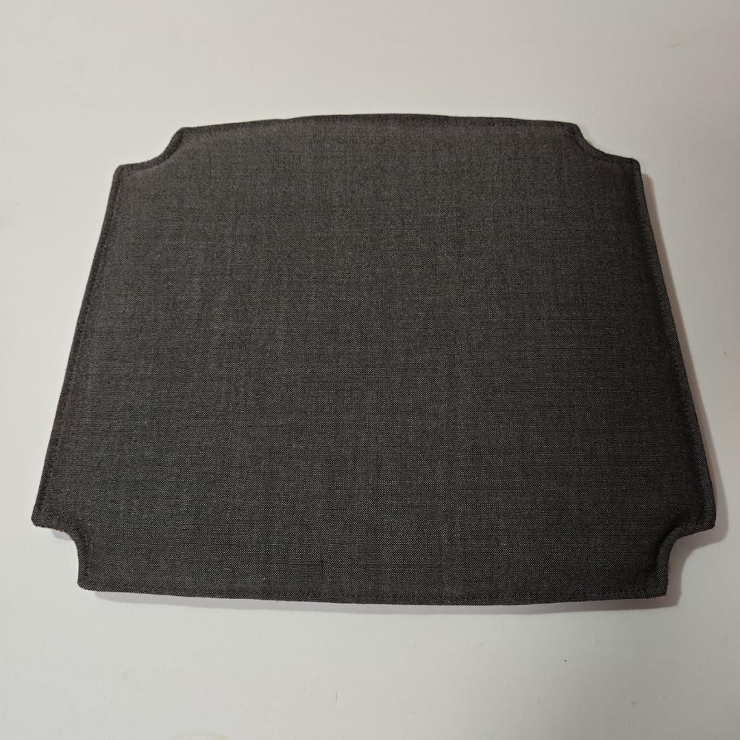 CH24 Yチェア専用 シートクッション　mina perhonen