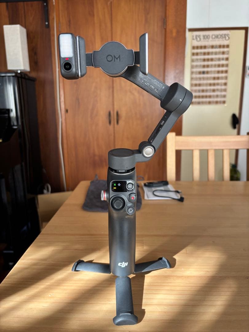 DJI Osmo Mobile 7P スマートフォンスタビライザー