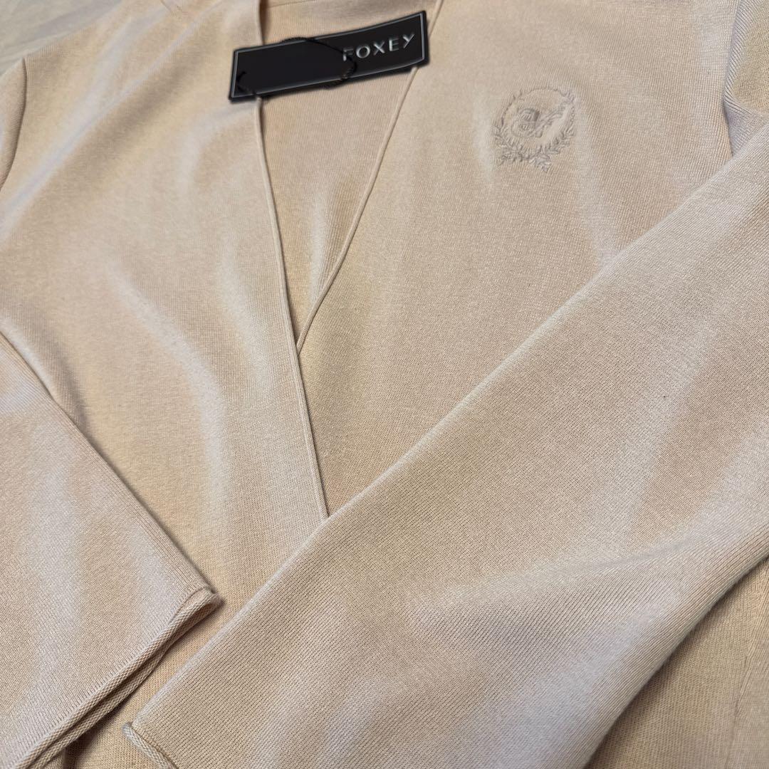FOXEY フード付きピンクベージュニットパーカー４２サイズ中古