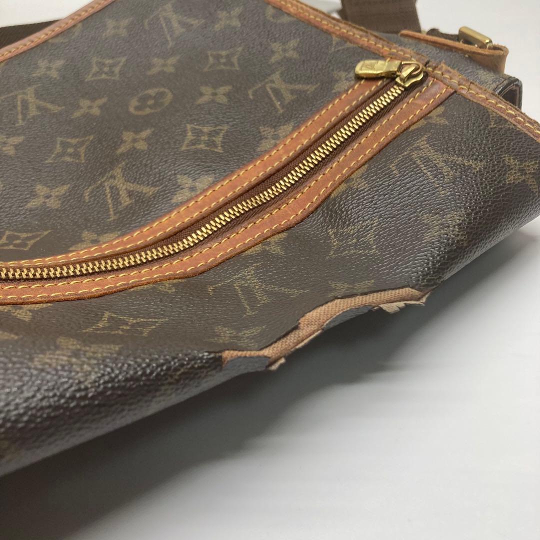 ✨良品✨ルイヴィトン　モノグラム　ボスフォール　メッセンジャーバッグ メンズ