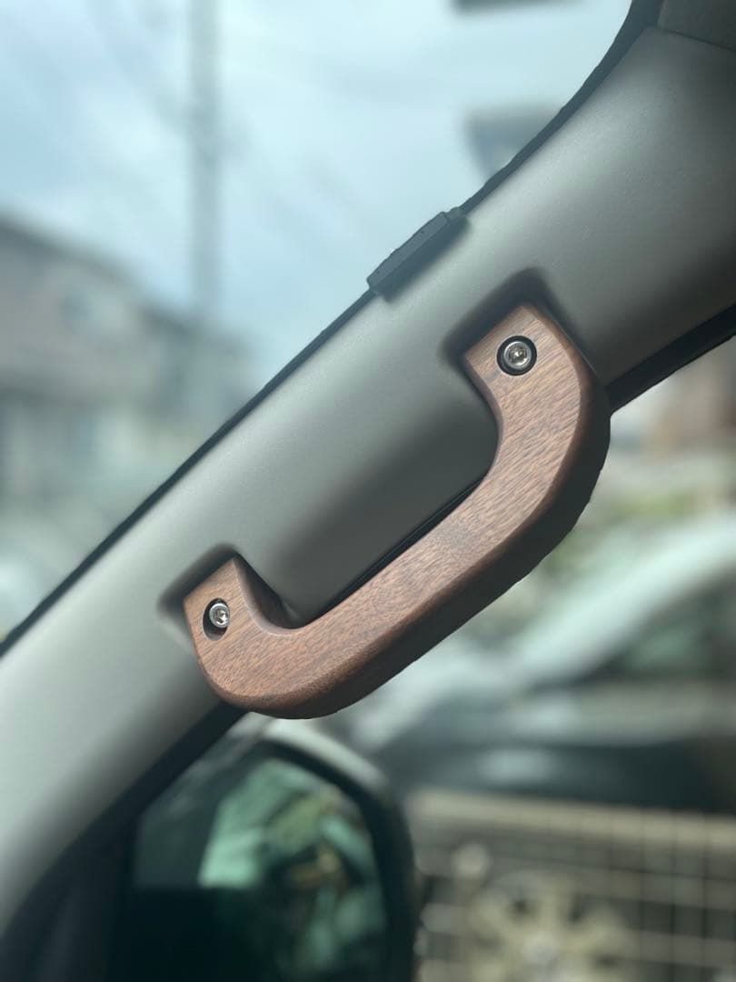 キャラバンE26 ブラックチェリーアシストグリップ　Ａピラー助手席天井3点セット