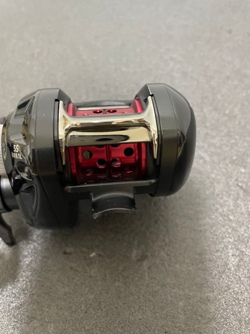 SS AIR 8.1L スティーズパーツカスタム　レフトハンドル　ダイワ